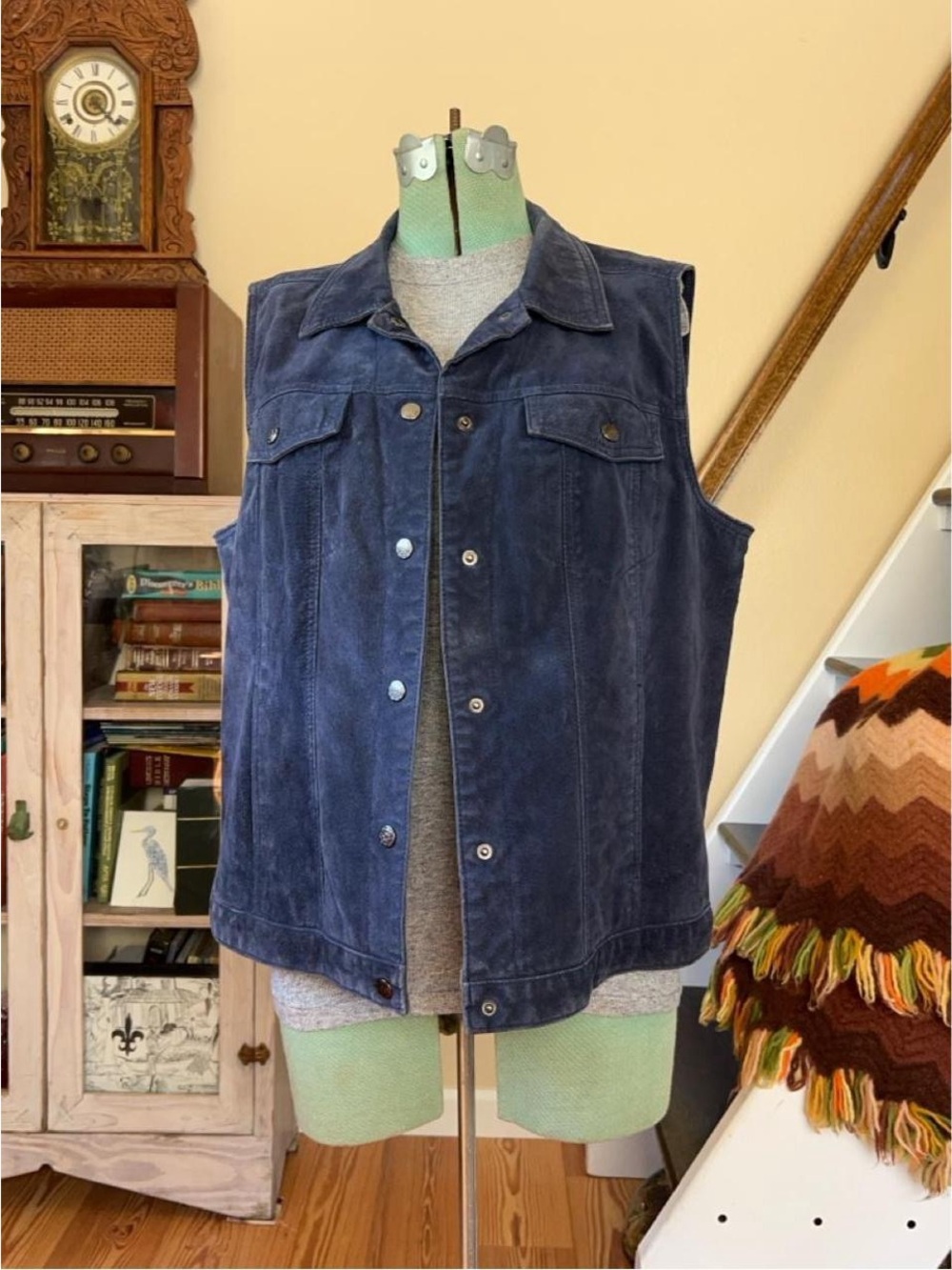 Vintage Y2K Blue Washable Leather Suede Vest Boxy Button Snaps Women’s Large